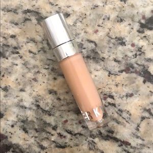 Kylie cosmetics concealer